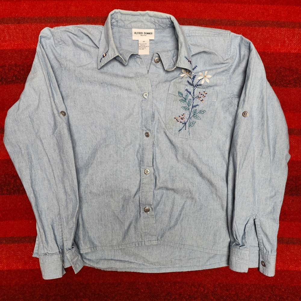 Floral Embroidered Beaded Chambray‎ Shirt 8P Grandmacore Cottagecore Coastal